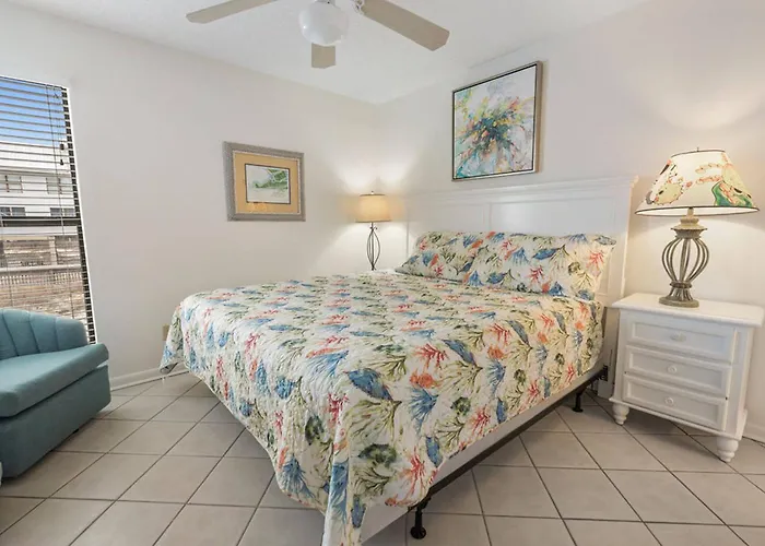 New! Private Patio And Stunning Views! *