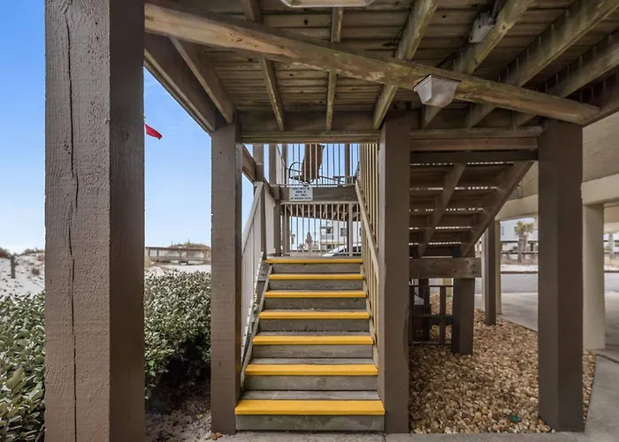 New! Private Patio And Stunning Views! *