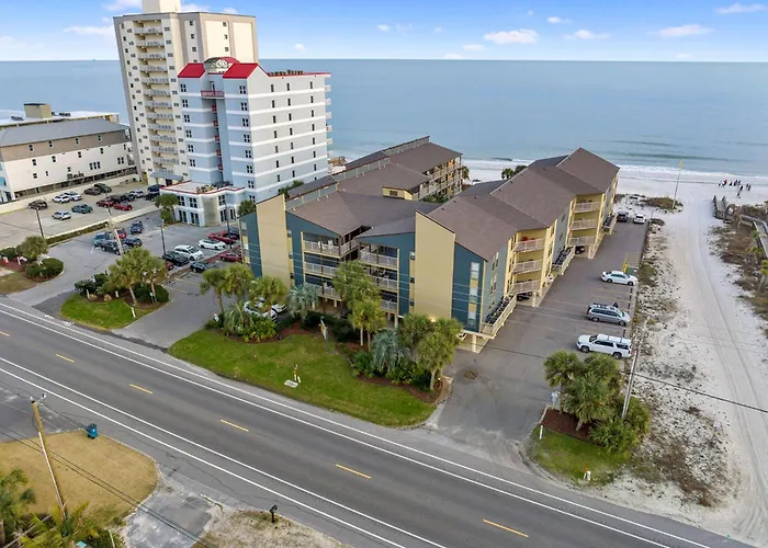 Apartment New! Private Patio And Stunning Views!